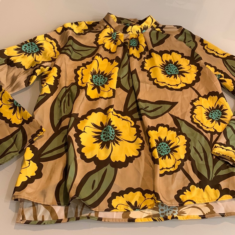 Yellow flower blouse - size S